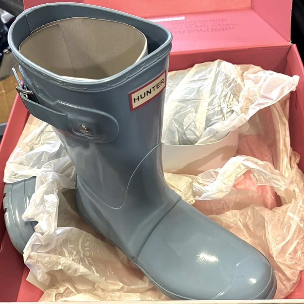 Hunter rain boots pale blue